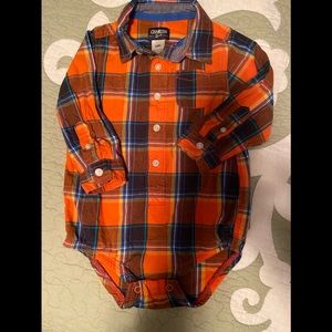Oshkosh plaid l/s shirt with button up front and answer crotch. LNC